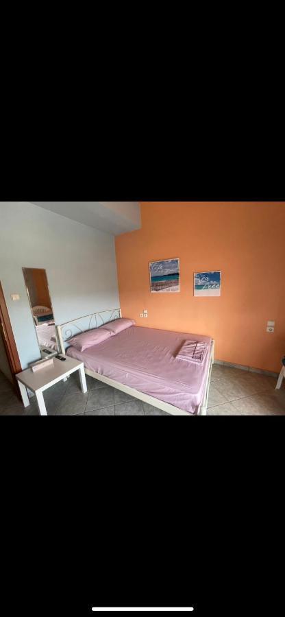 Seaside Apartment With Private Garden Néa Ankhíalos Kültér fotó